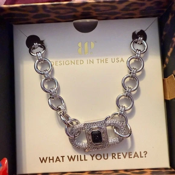 Instinctive Force- Untamed Necklace - Picture 2 of 3